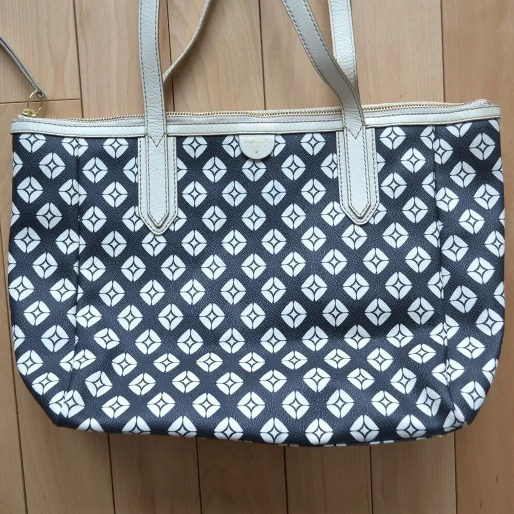 Fossil Tote Purse Black and White Exterior Pattern Tan Interior Fossil Bag