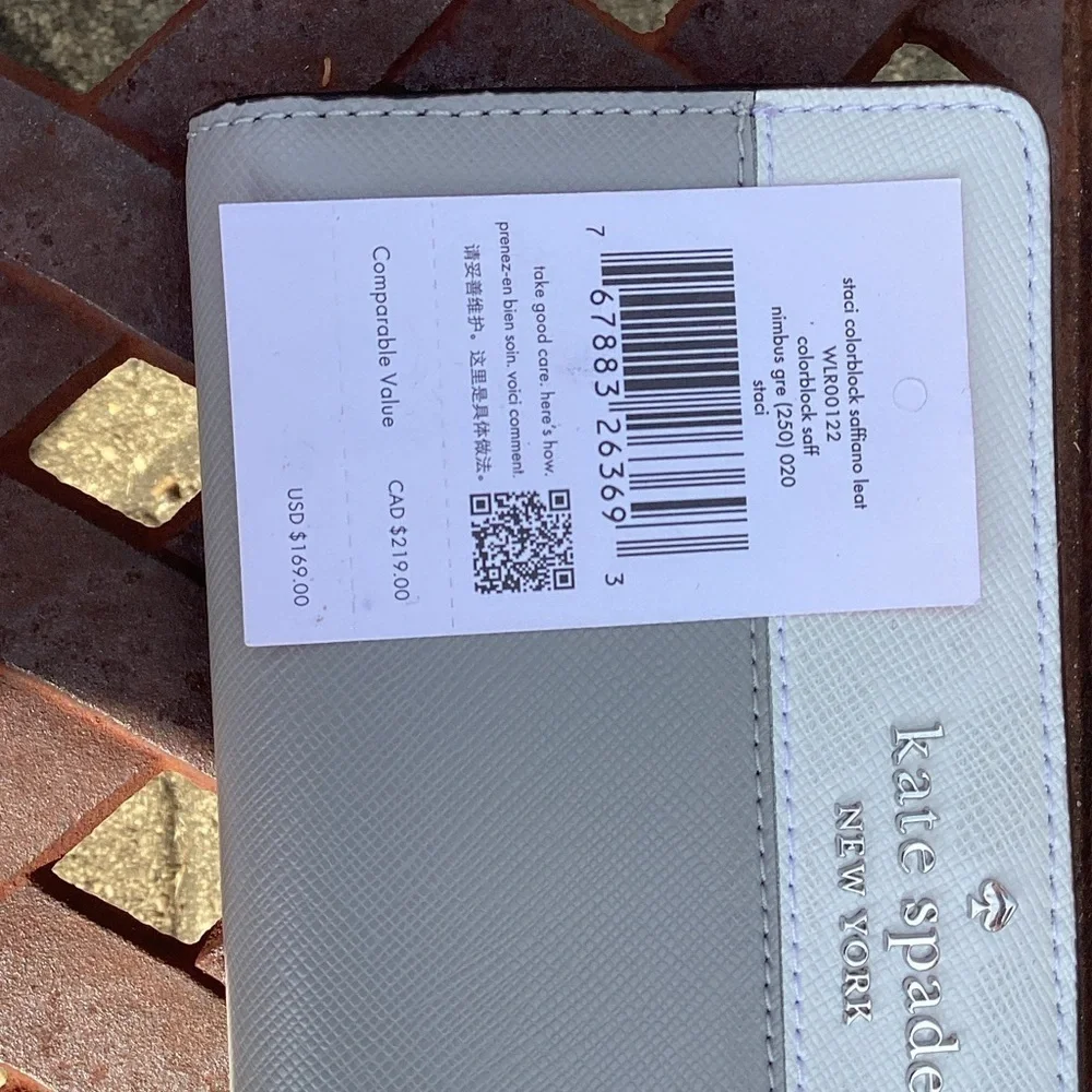 kate spade elegant wallet