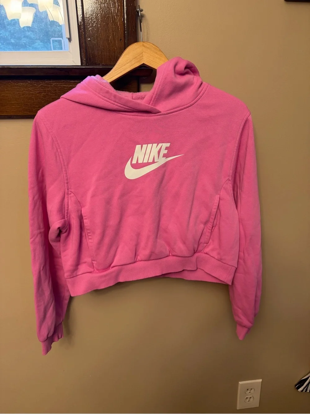 Nike cropped pink