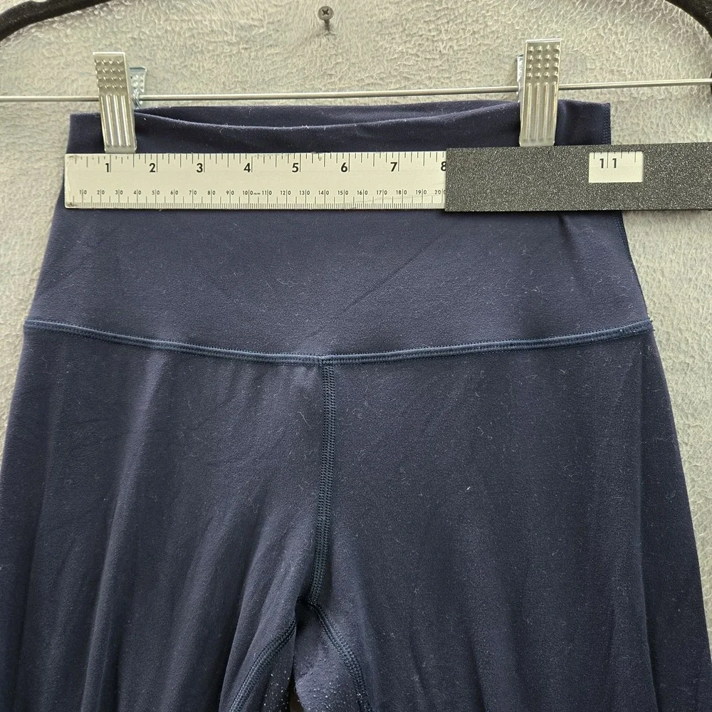 lululemon athletica *please carefully