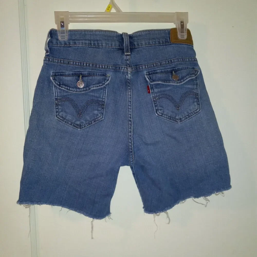 Levis 514 Cut Off Denim Shorts-Size 4-Bermuda Length-Raw Hem-Red Tab-Flap Pocket