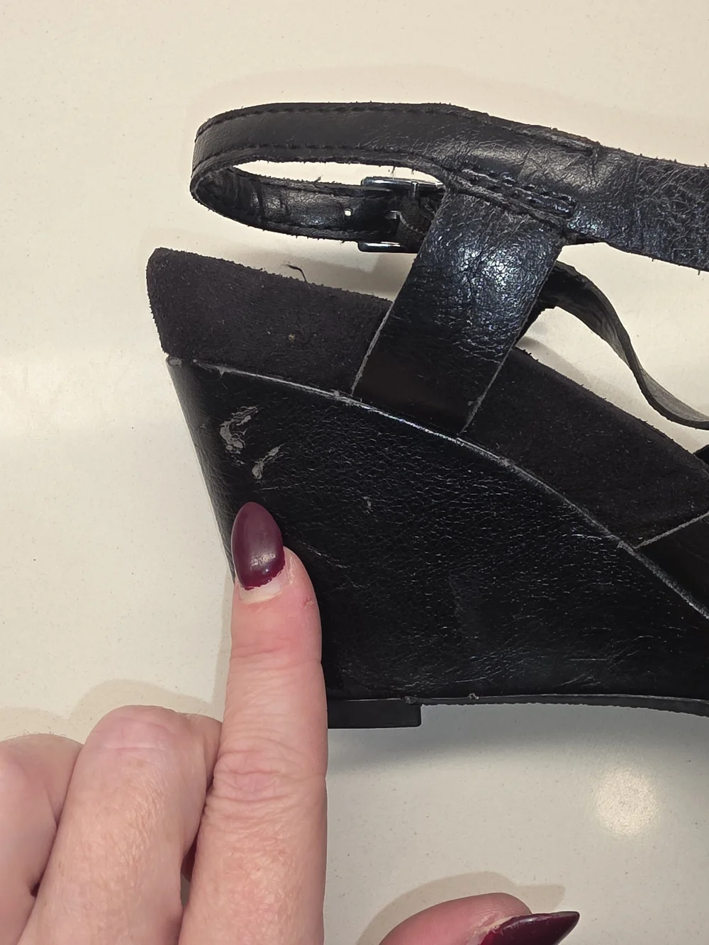 AEROSOLES black leather
