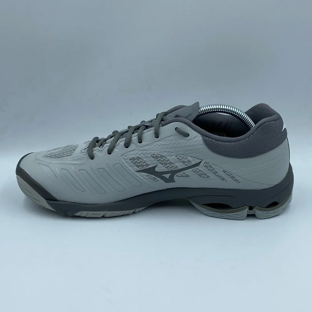 Mizuno wave lightning