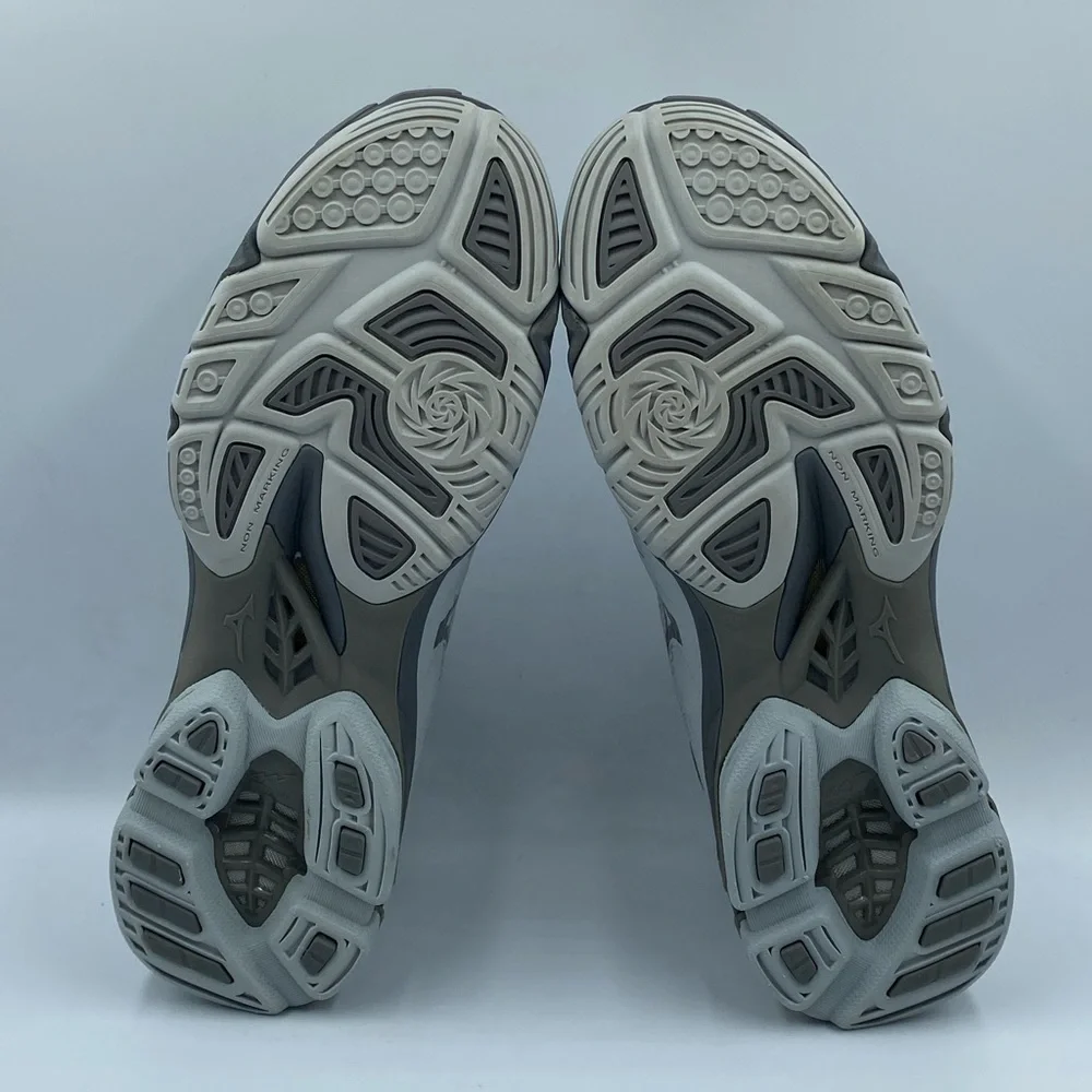 Mizuno wave lightning