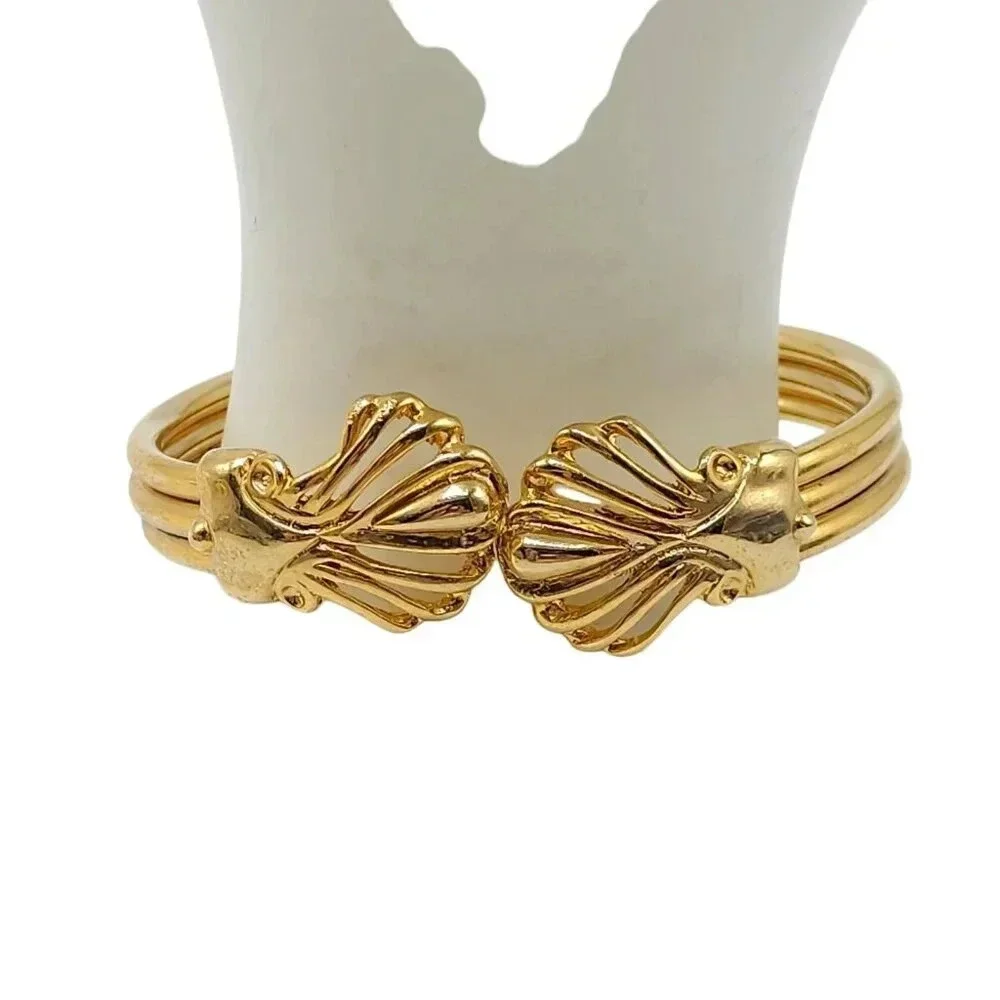Shells Hinged Cuff Bangle Bracelet Gold Tone Vintage