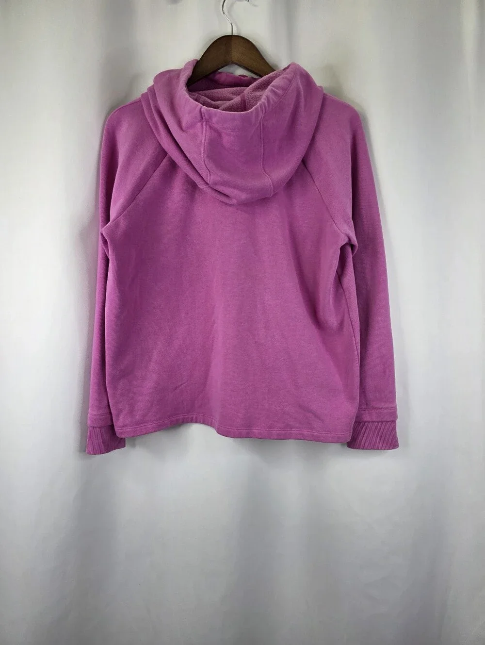 Under Armour Hoodie Women Medium Pink Loose Fit Pullover Sweatshirt Sweater Cozy