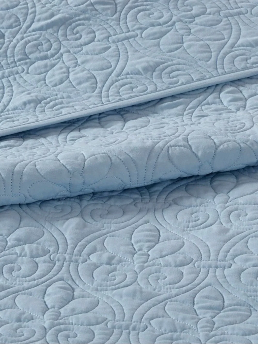 Madison Park Quebec Queen Blue Reversible 3 Piece Bedspread Set
