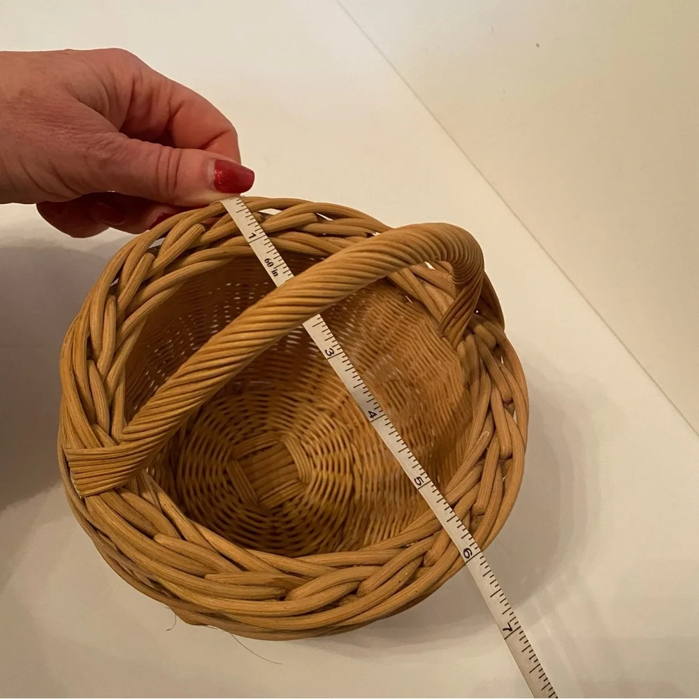 C. MARTIN BASKET VINTAGE HANDMADE SIGNED SMALL HANDLE NATURAL HOME DECOR ACCENT