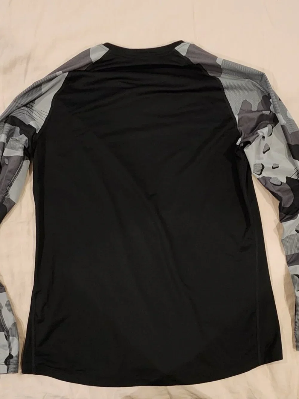 Nike top large size