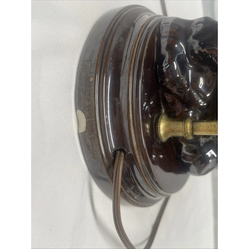 Vintage 1970s Art Deco Table Lamp Couple Embracing Brown 15.5