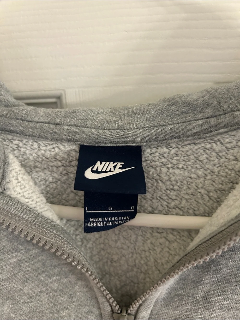 Nike classic zip