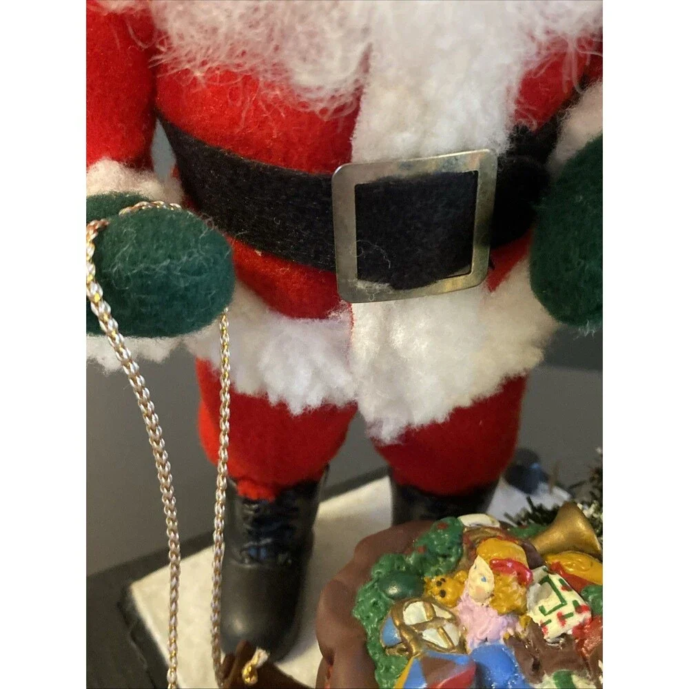 Vintage Musical Christmas Holiday Scene SANTA CHRISTMAS LIGHTED TREE BAG GIFTS
