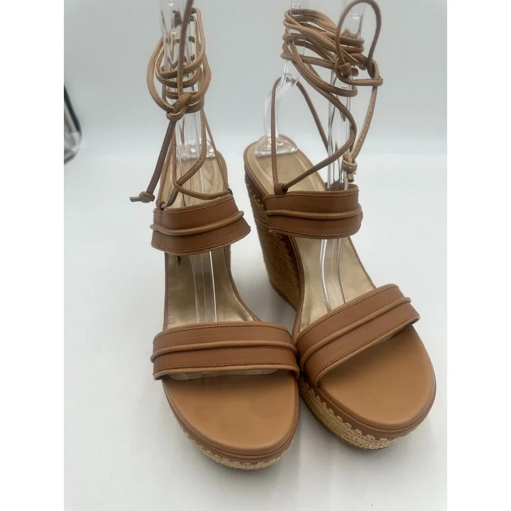 Stuart Weitzman elevate your