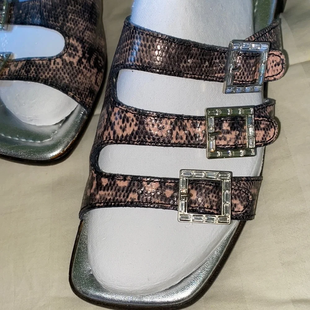 Donald J Pliner sandals