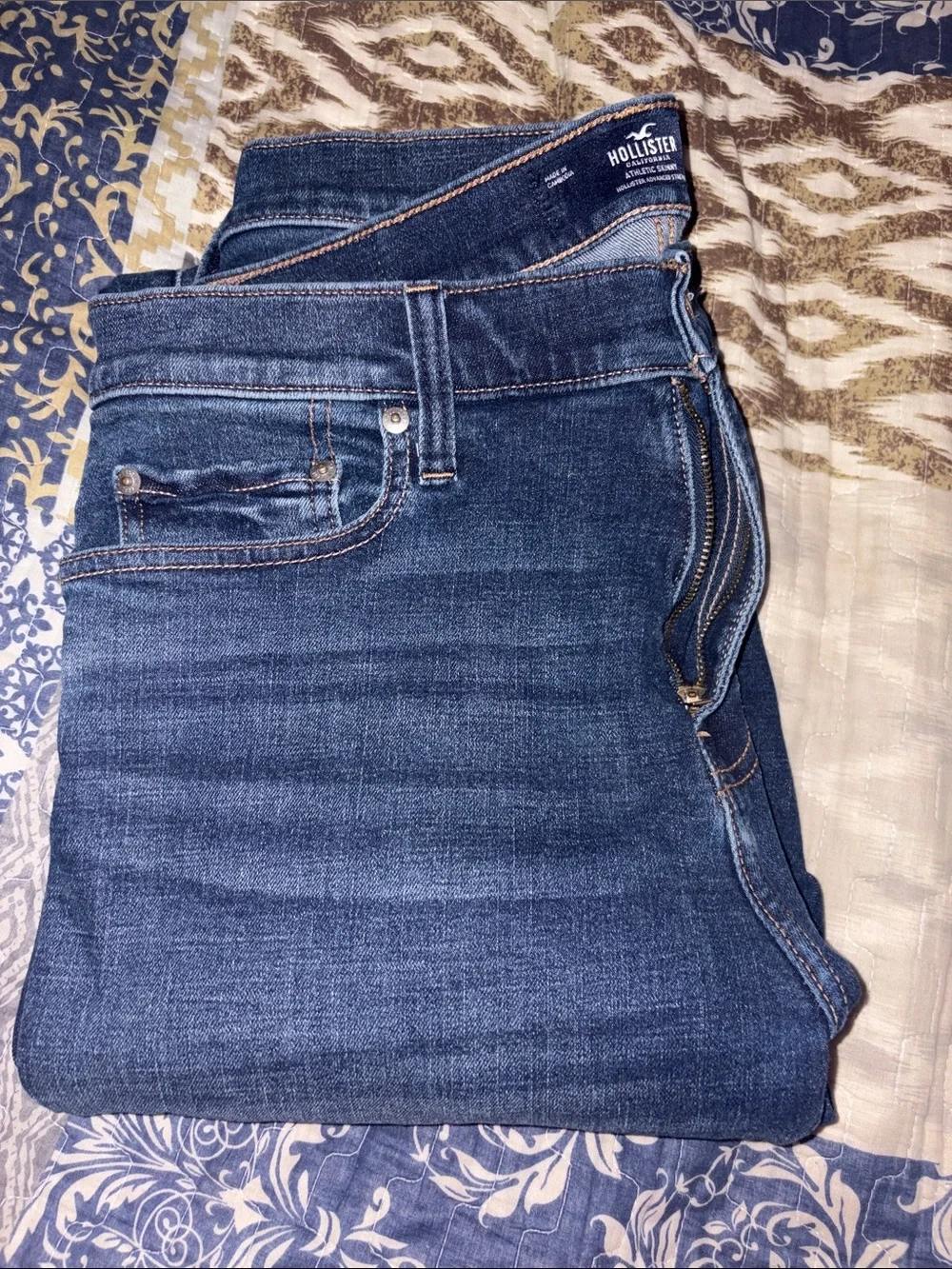 Hollister Men's Dark Blue Patchwork Athletic Skinny Jeans. 34x34