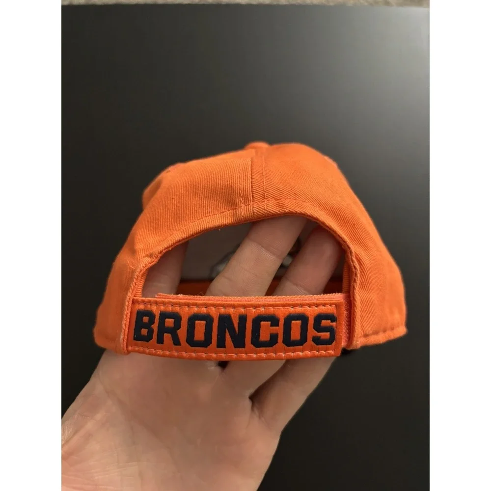 Team NFL Denver Broncos Strapback Hat Logo Cap‎ OSFM  Youth Cap Hat