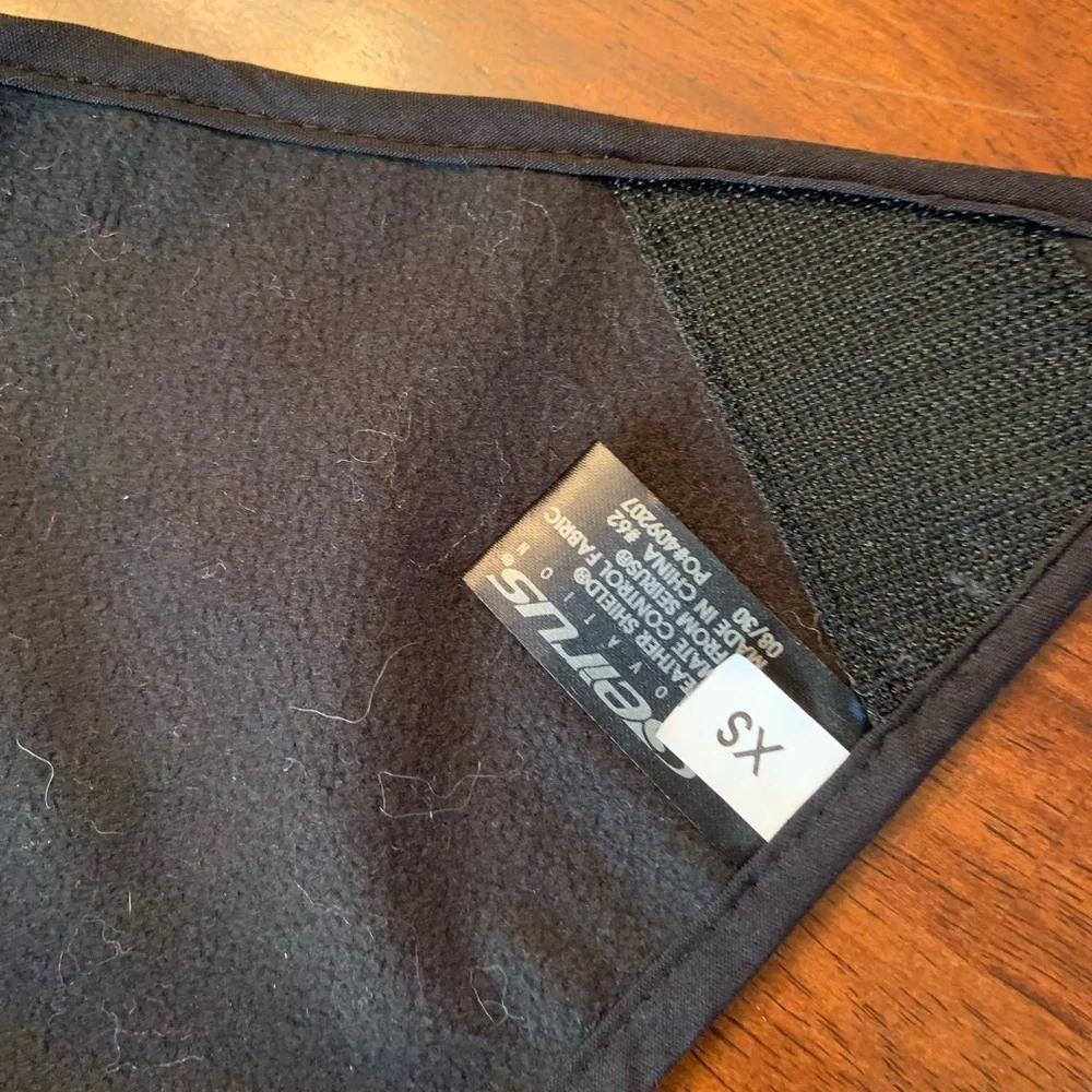 Seirus‎ winter face mask.