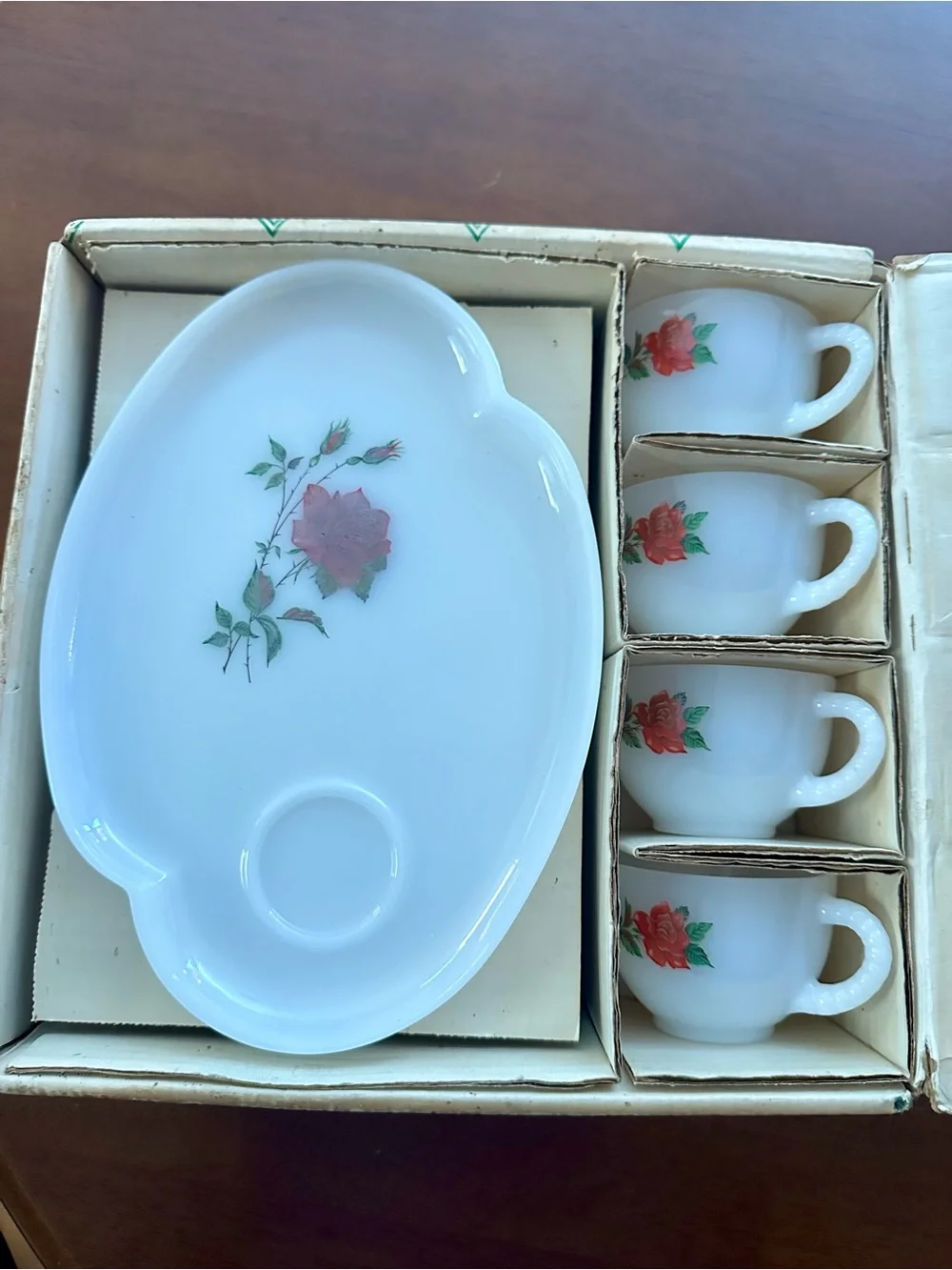 Vintage Federal Glass “Rosecrest” Milk Glass 8pc Snack Set Set