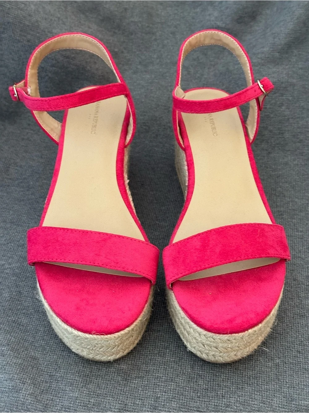 Banana Republic Wedge Sandal Espadrille style Fuchsia /Maui Rose new size 10