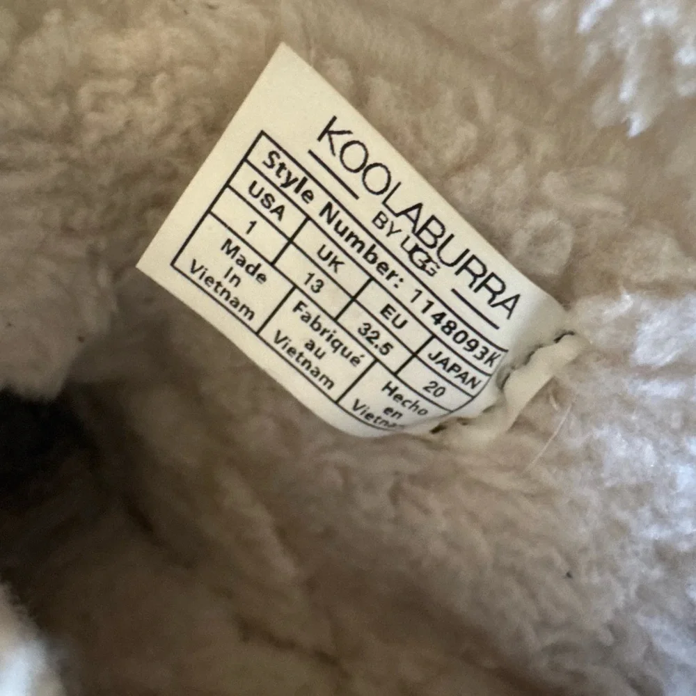 Koolaburra warm comfy