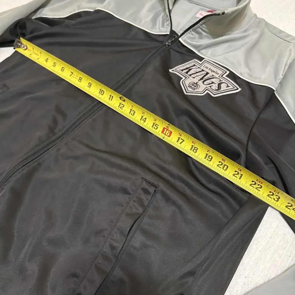 Mitchell & Ness used excellent