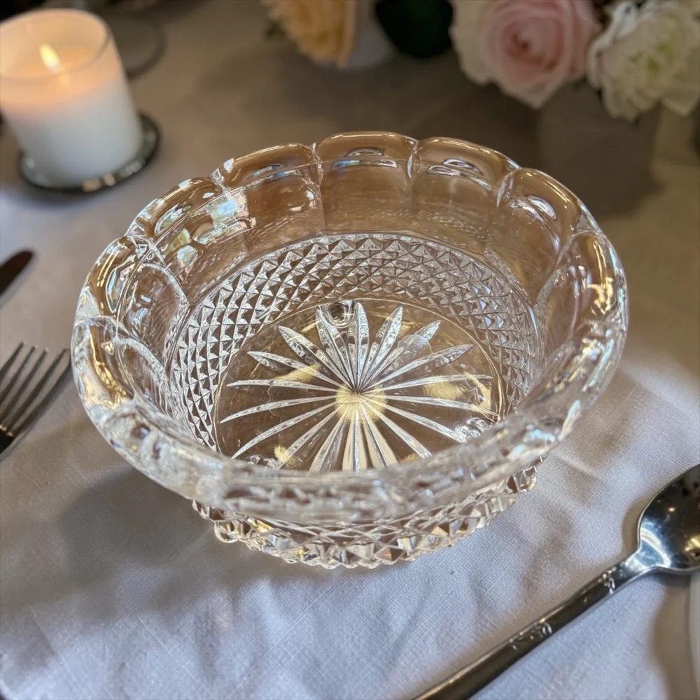 Vintage Indiana Glass Diamond Point Clear 3-Toed Candy Dish Scalloped Bowl