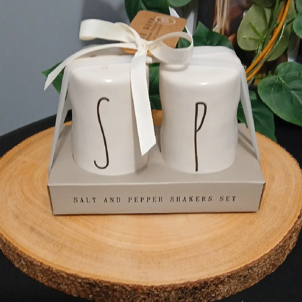New!! Rae Dunn Ceramic Salt & Pepper Shakers Set NWT
