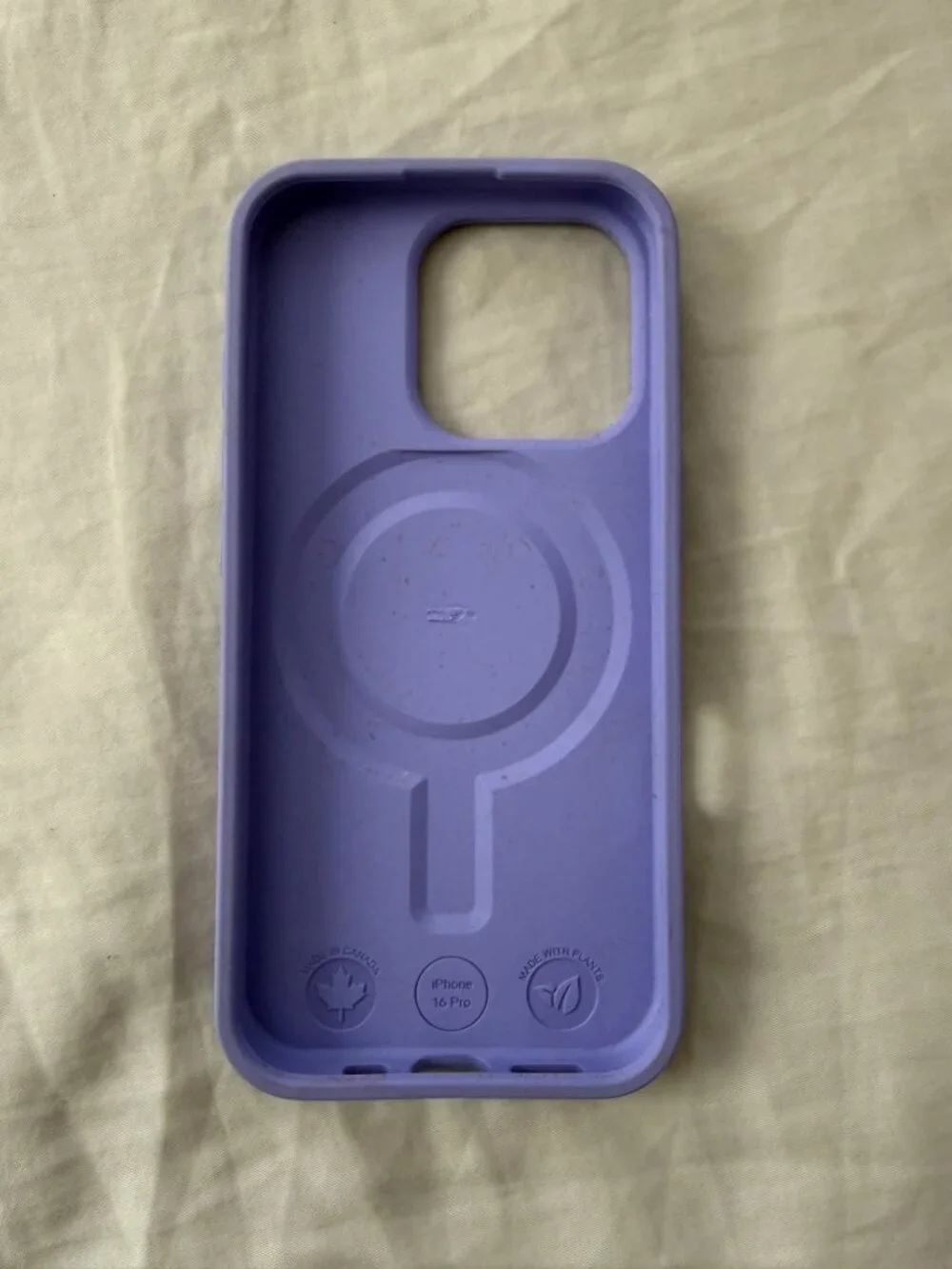 Pela compostable phone