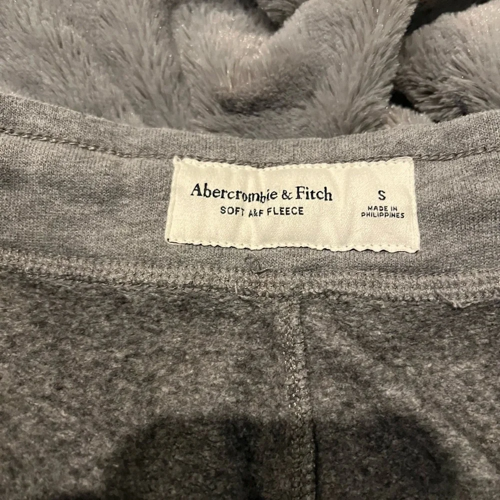 Abercrombie & Fitch abercrombie fitch