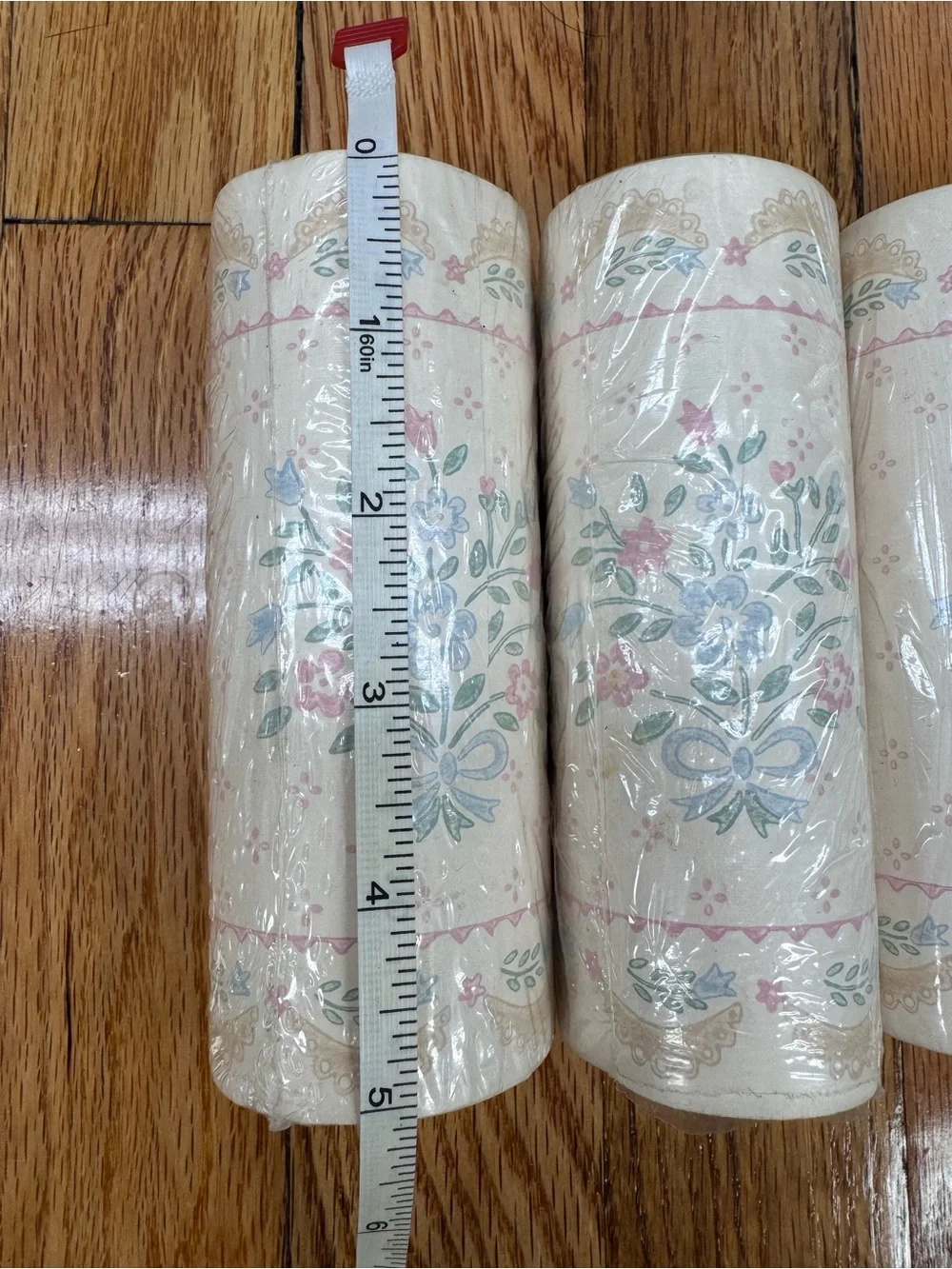 Unbranded Vintage set four