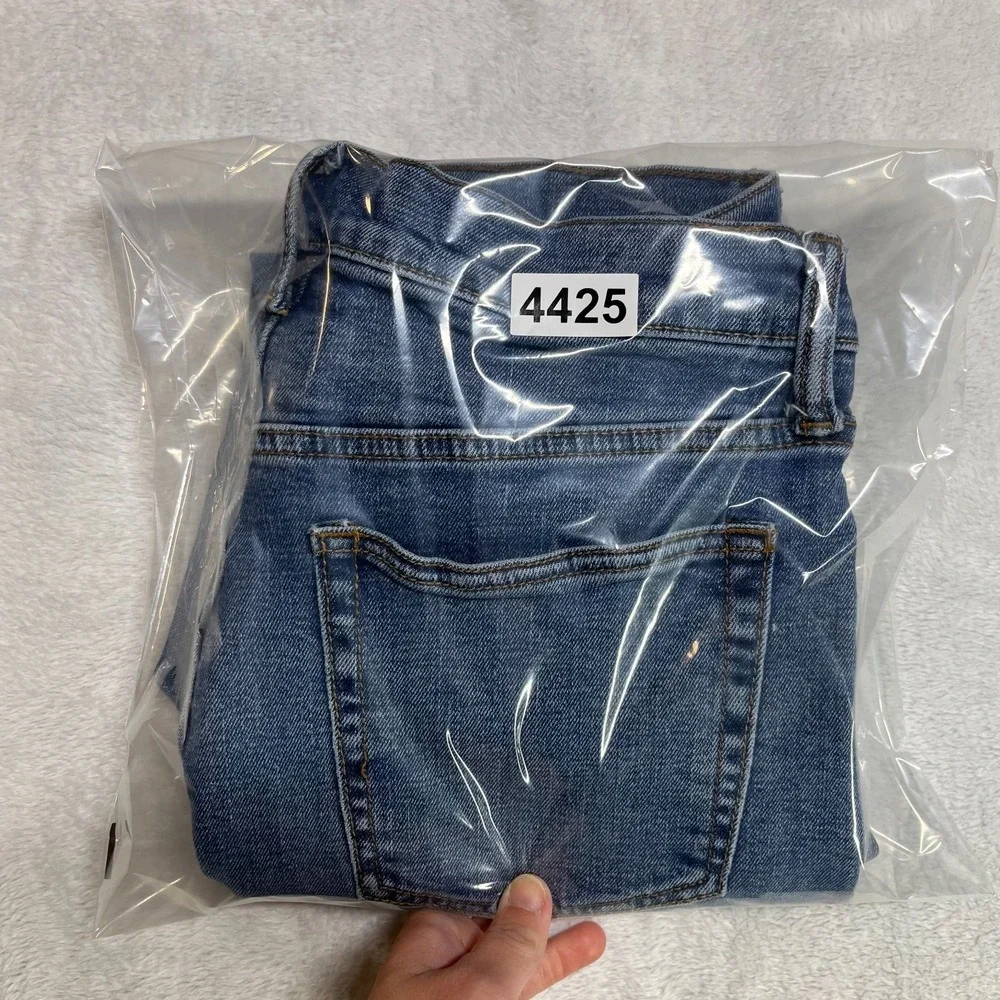 GAP slim taper