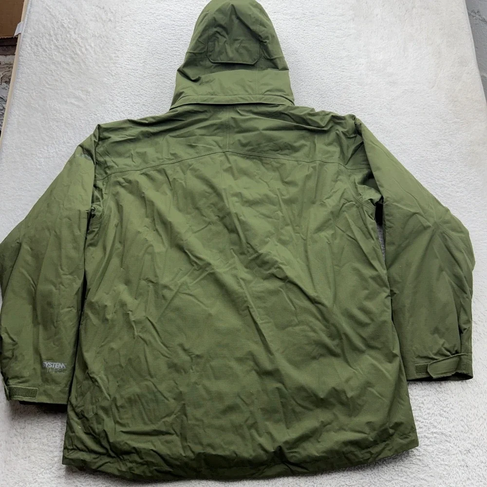 Eastern Mountain Sports brand fit lined