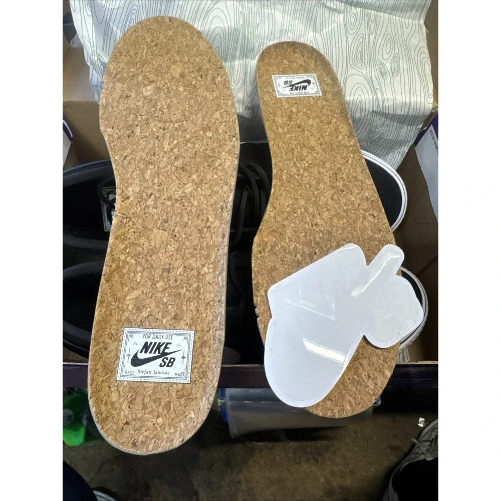 Nike product pair