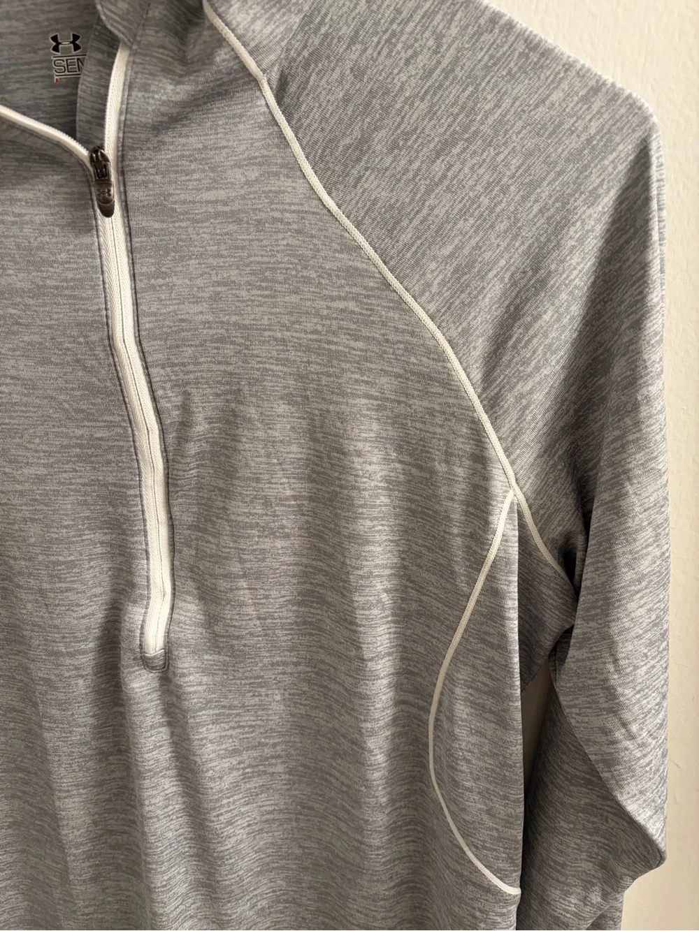 Under Armour Men’s Light Gray Quarter-Zip Pullover Sweater