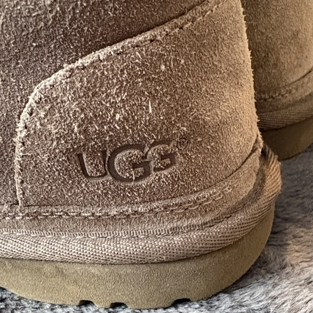UGG taupe suede