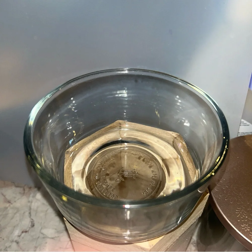Pyrex clear glass