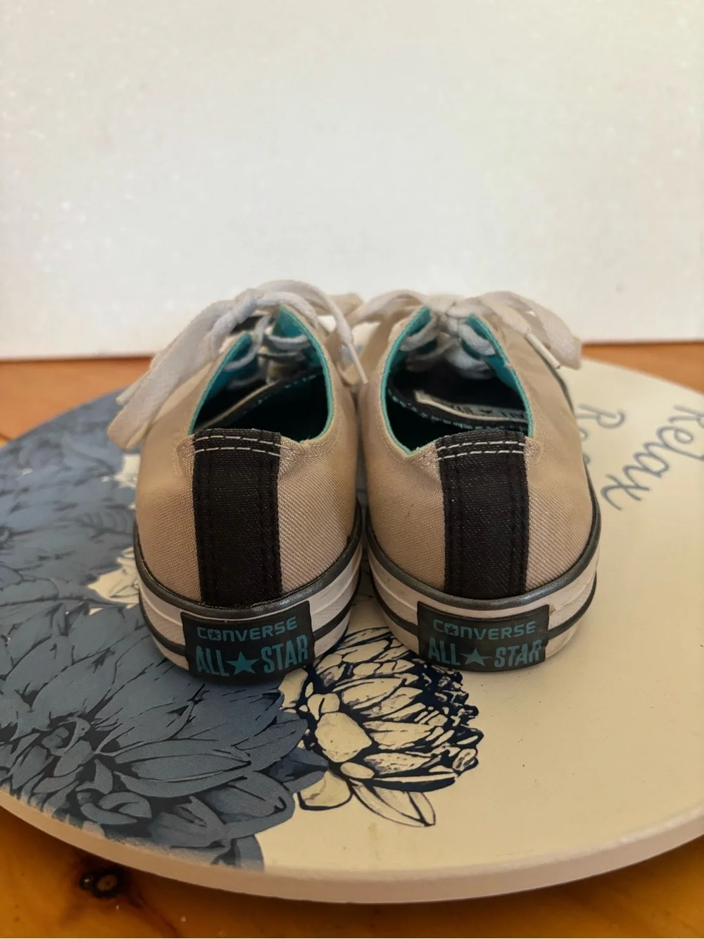Converse cute low