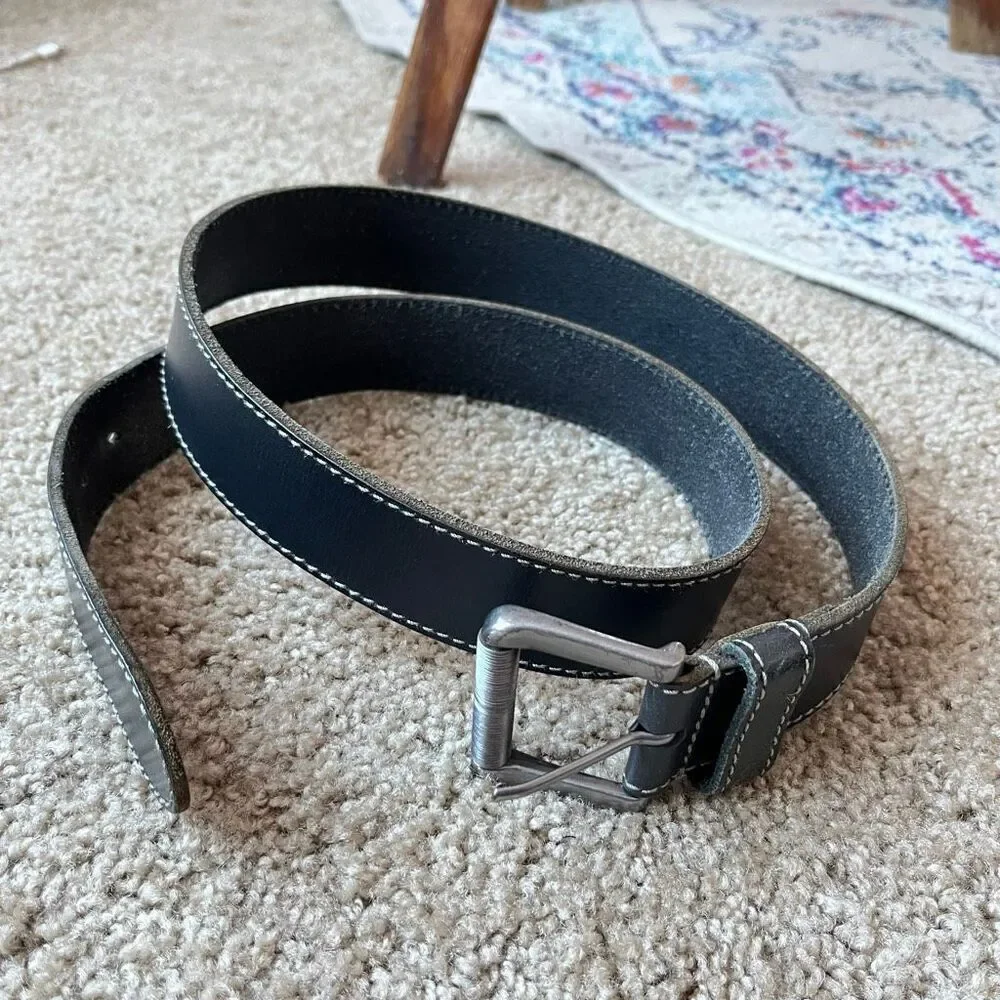 Black Leather Belt Sz 40 Contrast Stitch Silver Roller Buckle Y2K