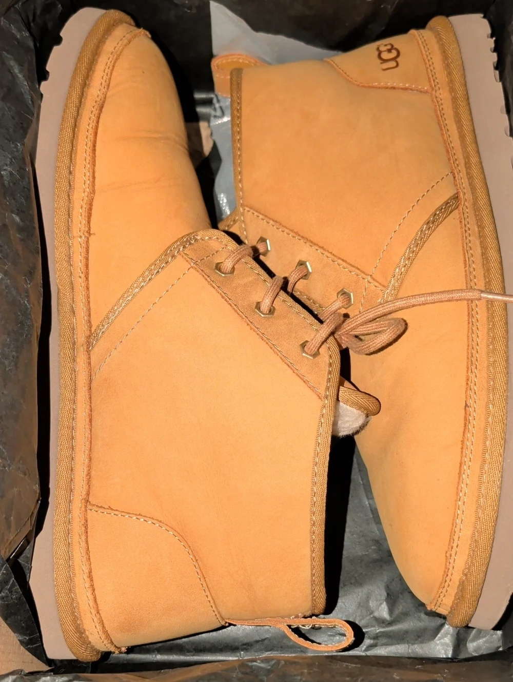 UGG neumel brand outsole