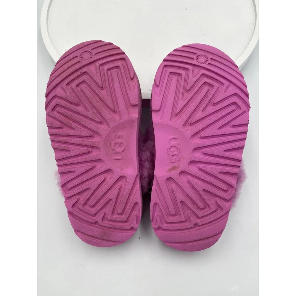 UGG kids fluff
