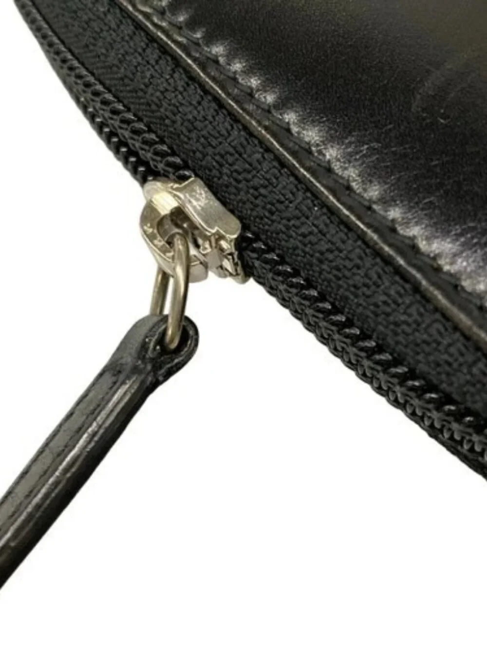 Salvatore Ferragamo may corners zip