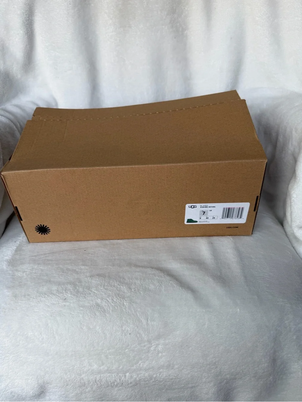 Size 7-UGG MEN’S NEUMEL NATURAL LACE-UP CHUKKA BOOTS 1117613 LEAF WMNS 8.5 W/Box