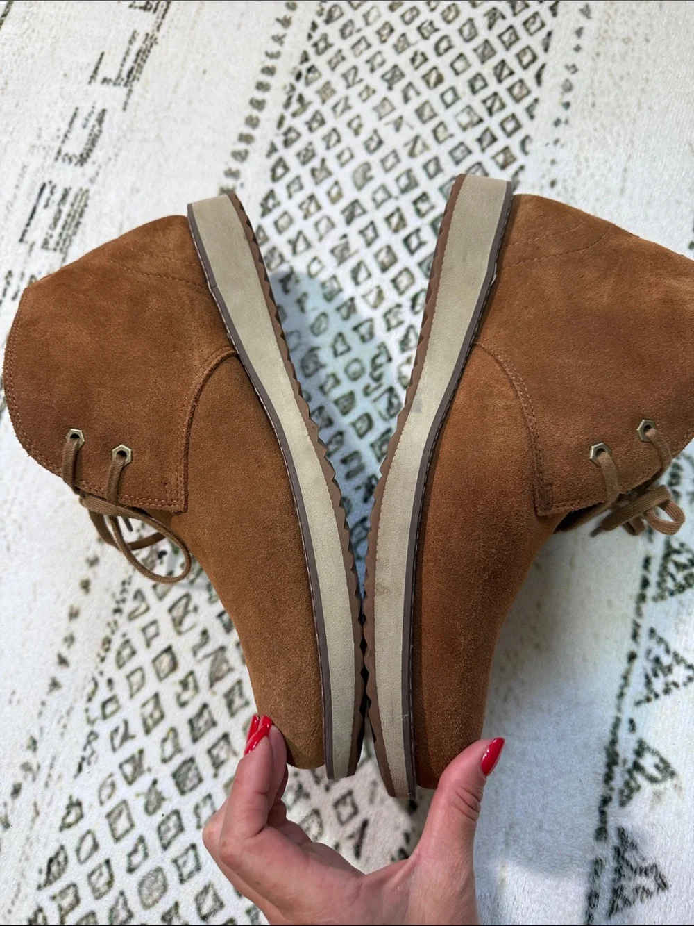 L.L. Bean Men's Suede Chukka Boots - Chestnut Brown