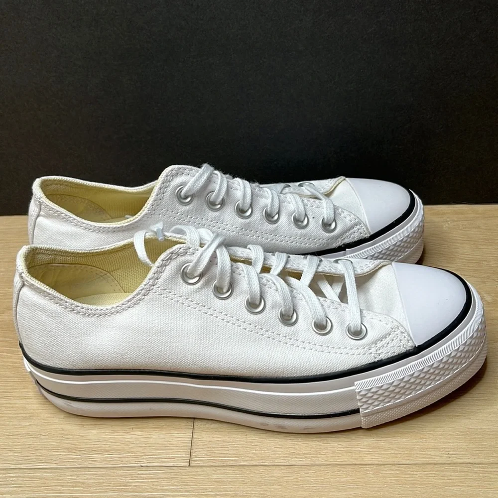Converse low top