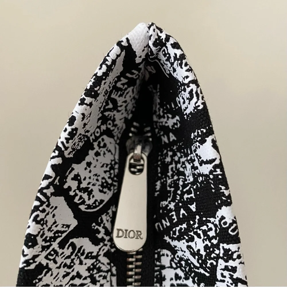 Dior this item