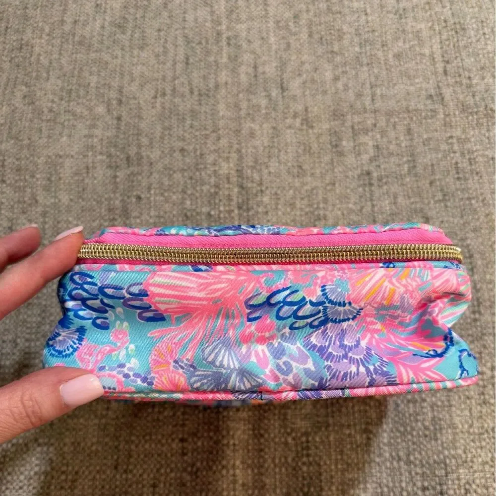 Lilly Pulitzer features built
