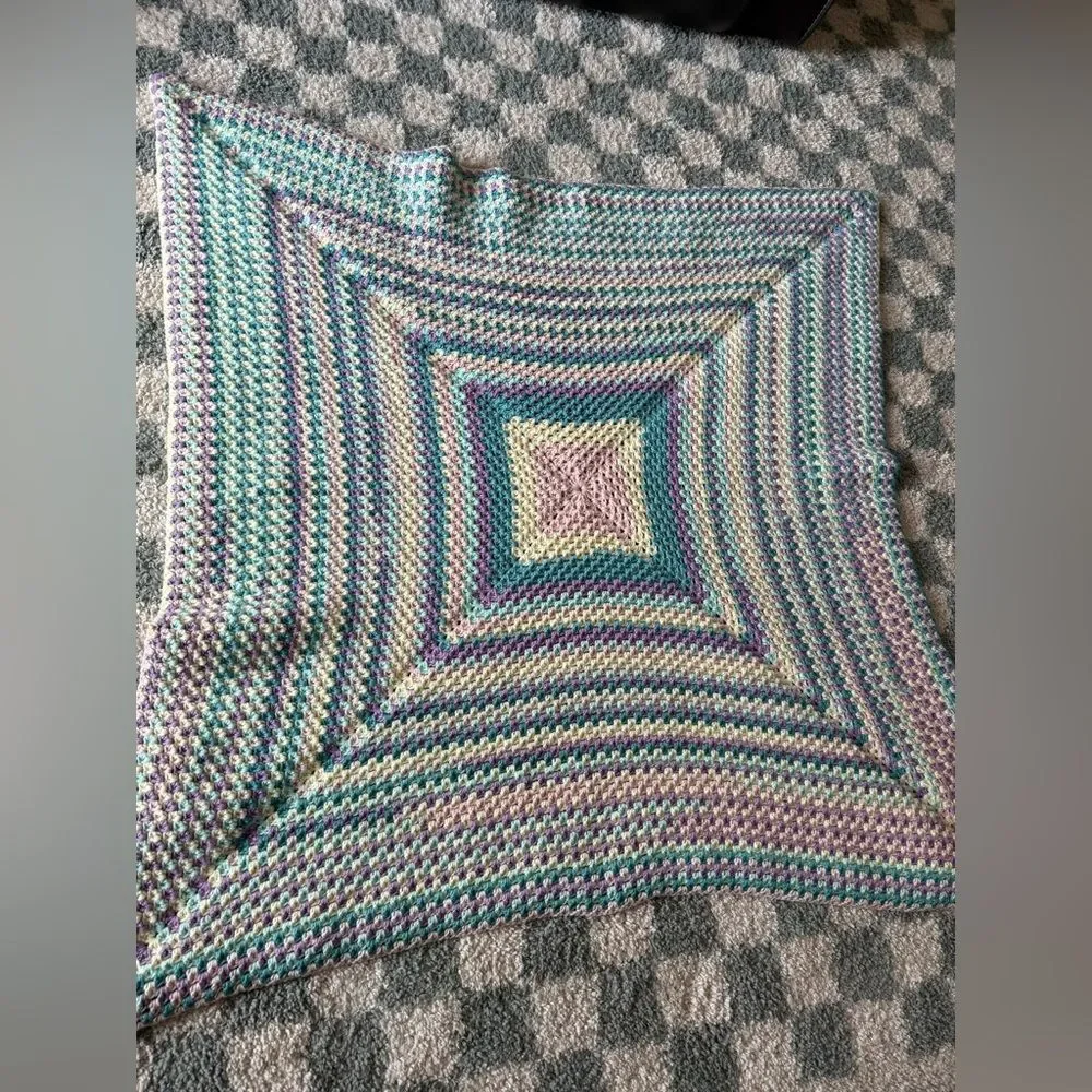 Vintage 45x45” great left