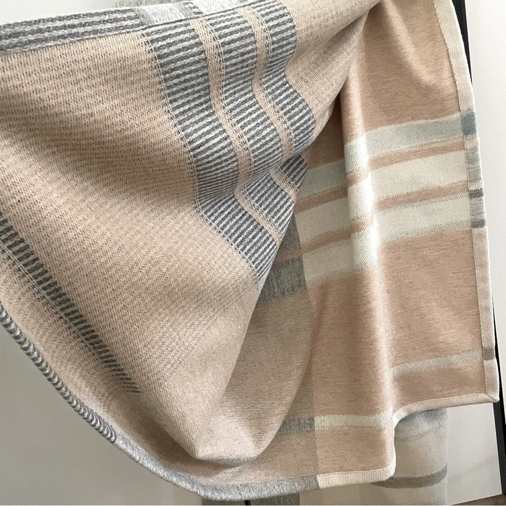 County Brook Lancashire England Handwoven Wool Throw Gray - NEW