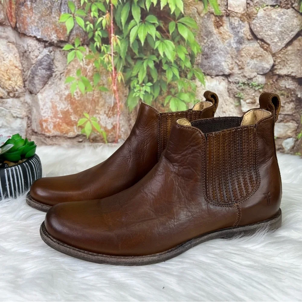 FRYE Classic Men's Brown Leather Phillips Heritage Chelsea Ankle Boots, 8D