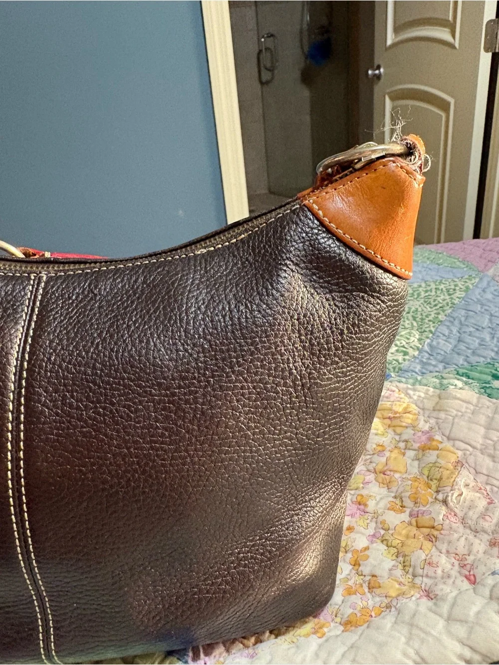 Dooney & Bourke compact dooney